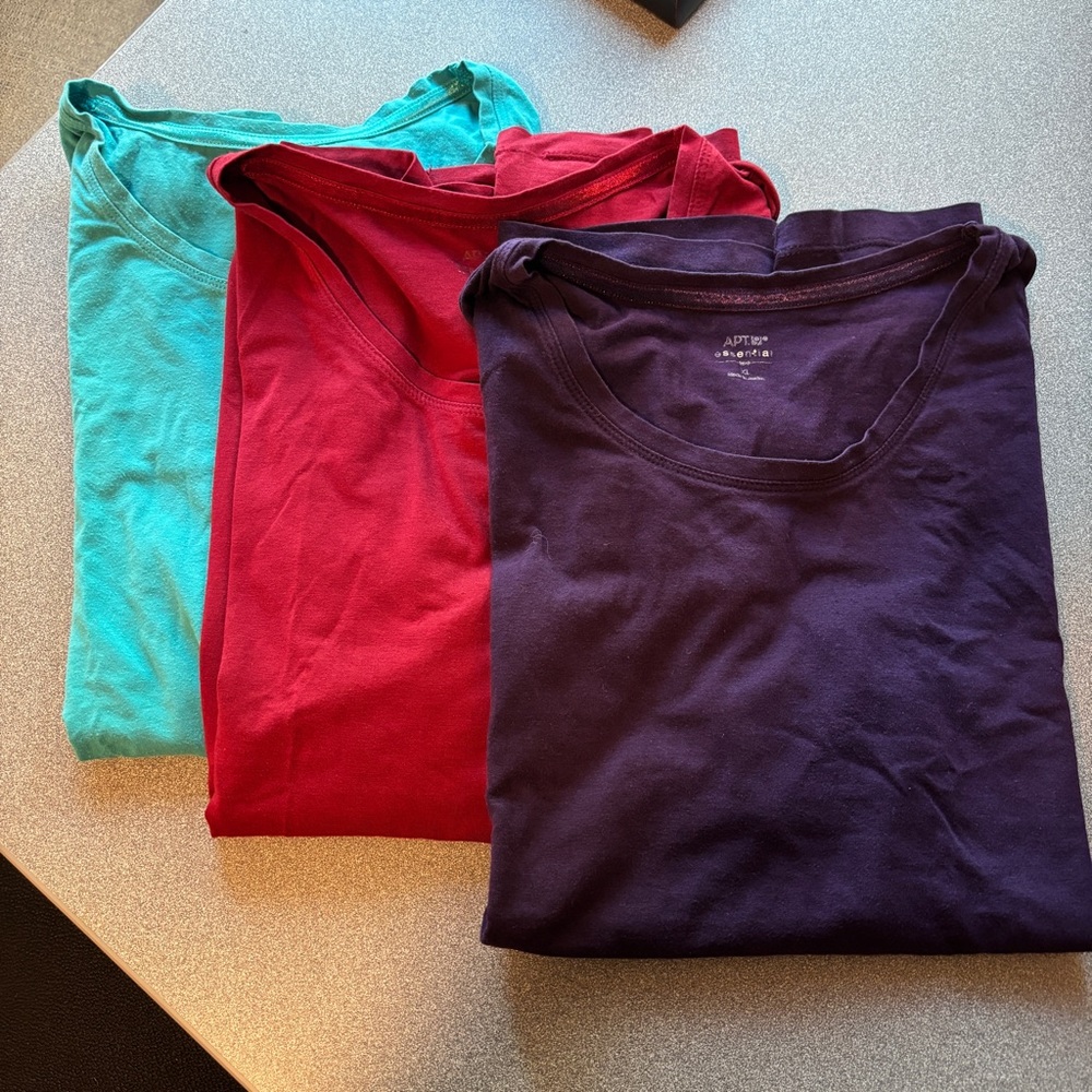 Three Pack of Apt. 9 Essential Women's Scoop Neck Tee in Purple Red Turquoise XL